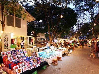 Cicada Market - amazingthailand.org