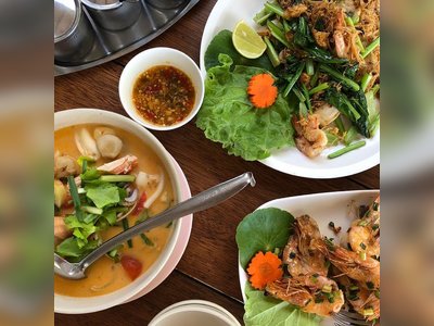 Bang Pae Seafood - amazingthailand.org