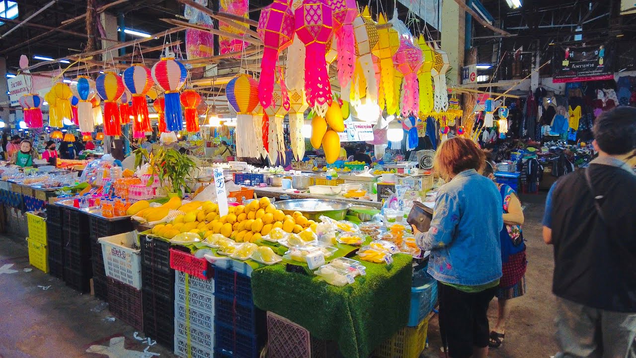 ตลาดประตูช้างเผือก - amazingthailand.org