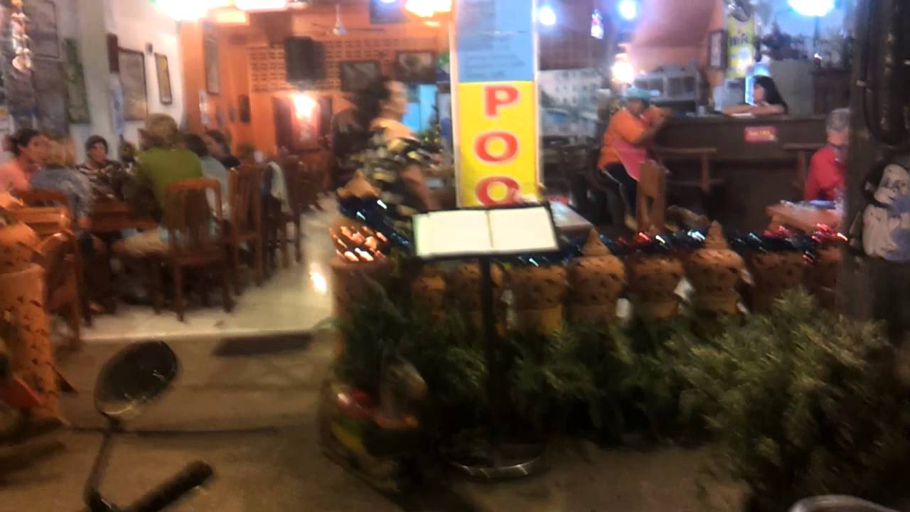 Poo Restaurant(ตำลาว) - amazingthailand.org