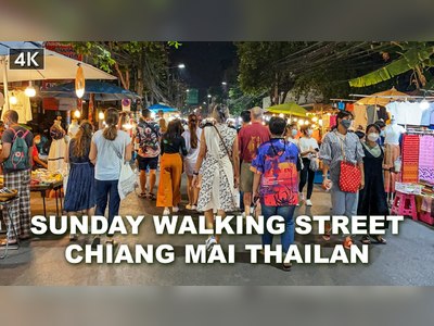 Sunday Walking Street Chiang Mai - amazingthailand.org