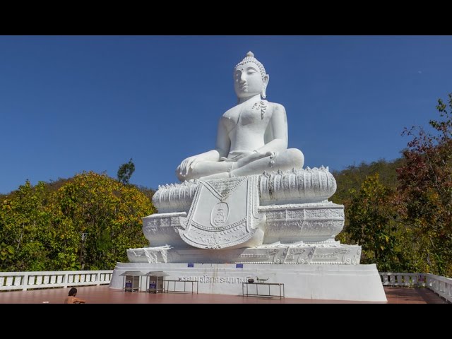 Wat Phra That Mae Yen - amazingthailand.org