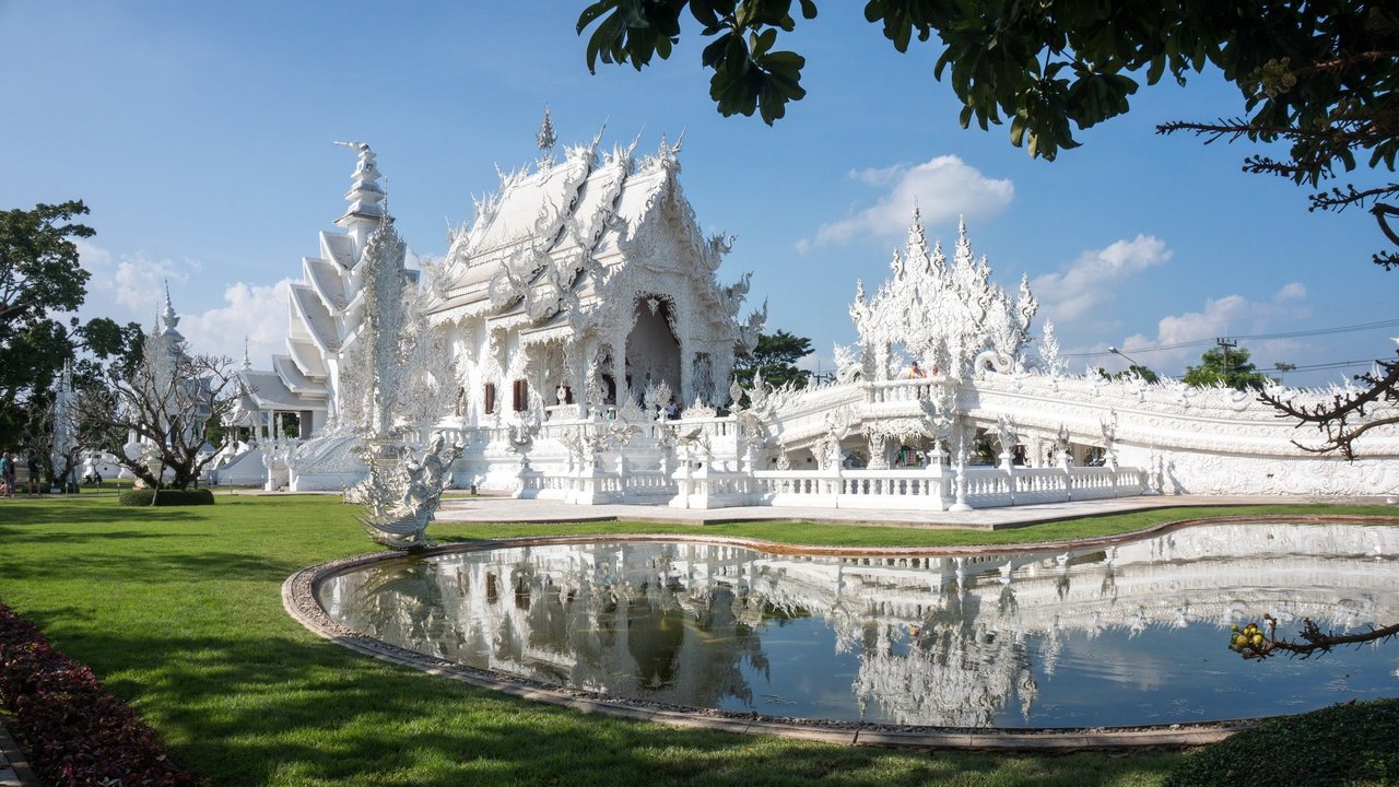 Wat Rong Khun - amazingthailand.org