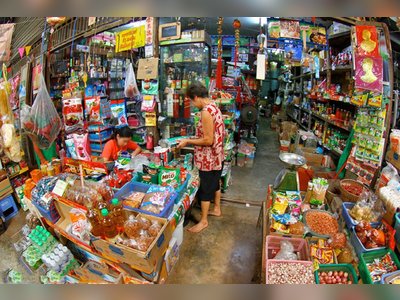 Klong Suan 100 Years Market - amazingthailand.org