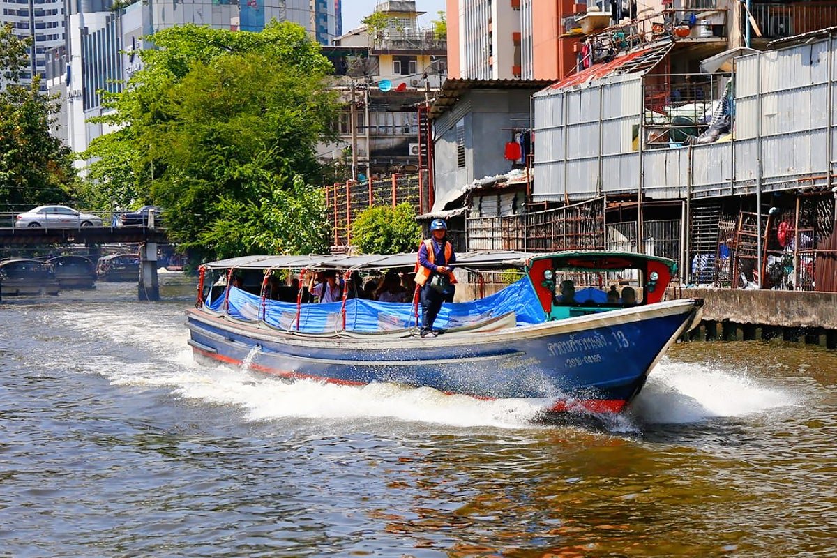 เรือล่องแม่น้ำและเรือเฟอร์รี่ในกรุงเทพฯ - amazingthailand.org
