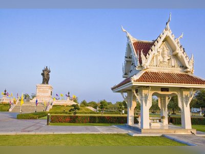 Royal Monument of King Naresuan
