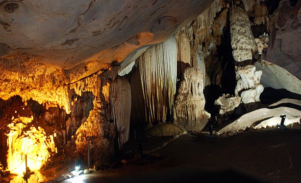 La Wa Cave - amazingthailand.org
