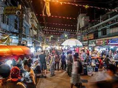 Saturday Night Market - amazingthailand.org