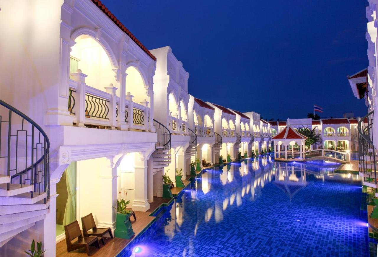 Supicha Pool Access Hotel - amazingthailand.org