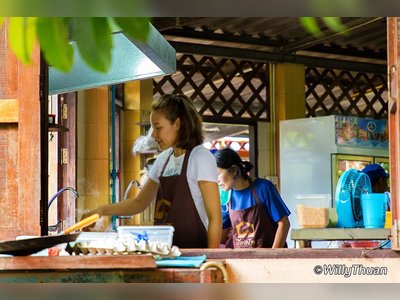 เพียงไพร ร้านอาหารใกล้น้ำตกบางแป - amazingthailand.org