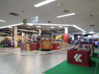 Kad Suan Kaew Department Store - amazingthailand.org
