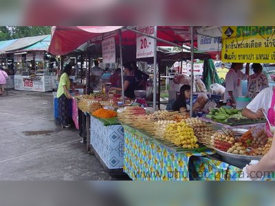 Phuket Weekend Market - amazingthailand.org