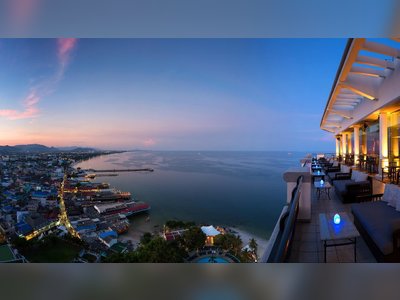 White Lotus Skybar – Hilton Hua Hin Resort - amazingthailand.org