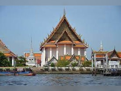 Wat Kalayanamit - amazingthailand.org