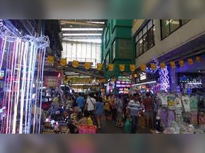 Khlong Thom Market in Bangkok - amazingthailand.org