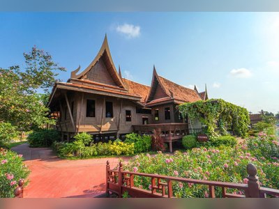Khun Phaen Residence - amazingthailand.org