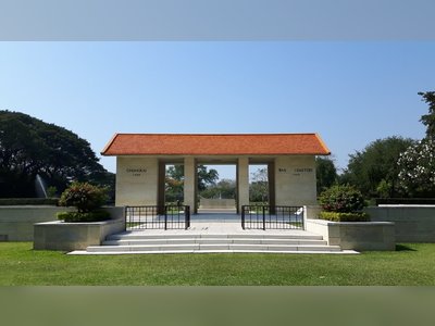 Chungkai Cemetery - amazingthailand.org
