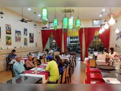 Bollywood Phuket Restaurant & Bar - amazingthailand.org