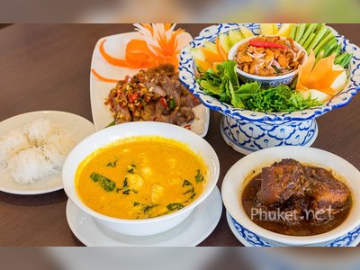 One Chun Restaurant - amazingthailand.org