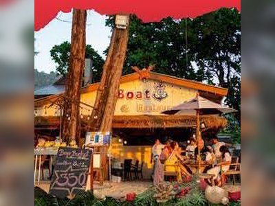 Boat Bar and Restaurant on Kamala Beach - amazingthailand.org