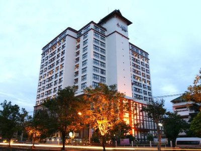 โรงแรมอโมรา ท่าแพ เชียงใหม่ - amazingthailand.org