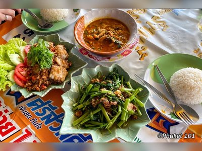 Jadjan Restaurant in Phuket Town - amazingthailand.org
