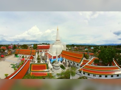 Wat Phra Mahathat - amazingthailand.org