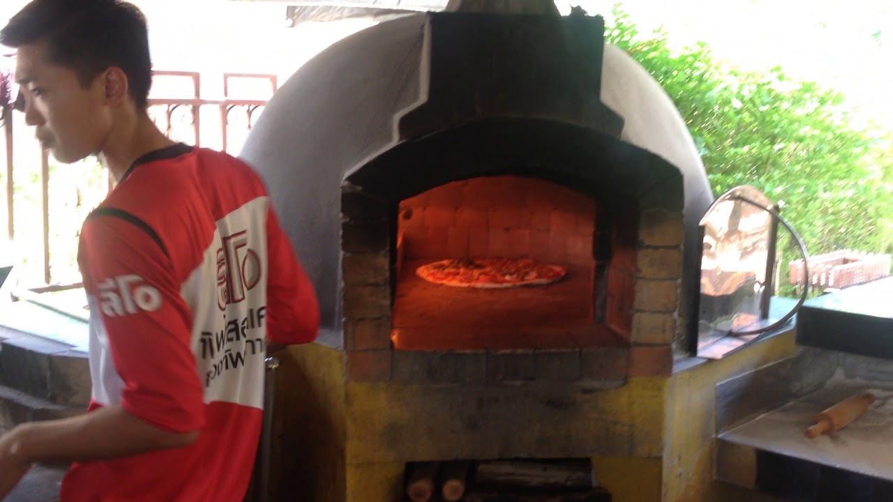 Pizza House by Somprasong Guesthouse - amazingthailand.org