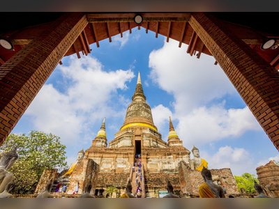 Wat Yai Chai Mongkhon - amazingthailand.org