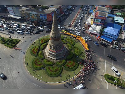Chedi Wat Sam Pluem - amazingthailand.org