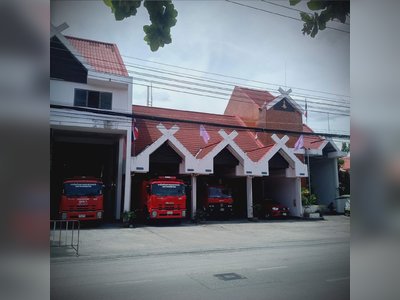 สถานีตำรวจดับเพลิงประตูเชียงใหม่ - amazingthailand.org